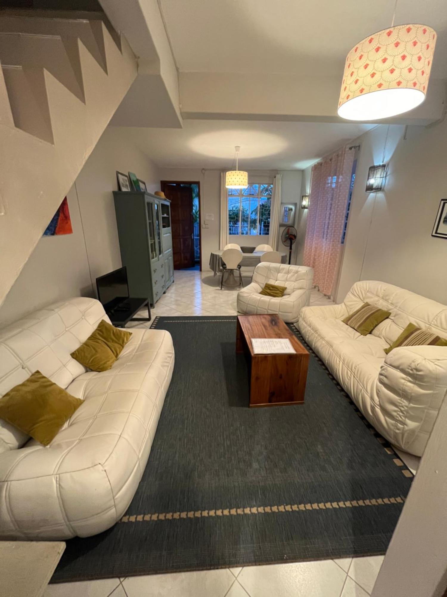 Maison Sandra Montchoisy מראה חיצוני תמונה