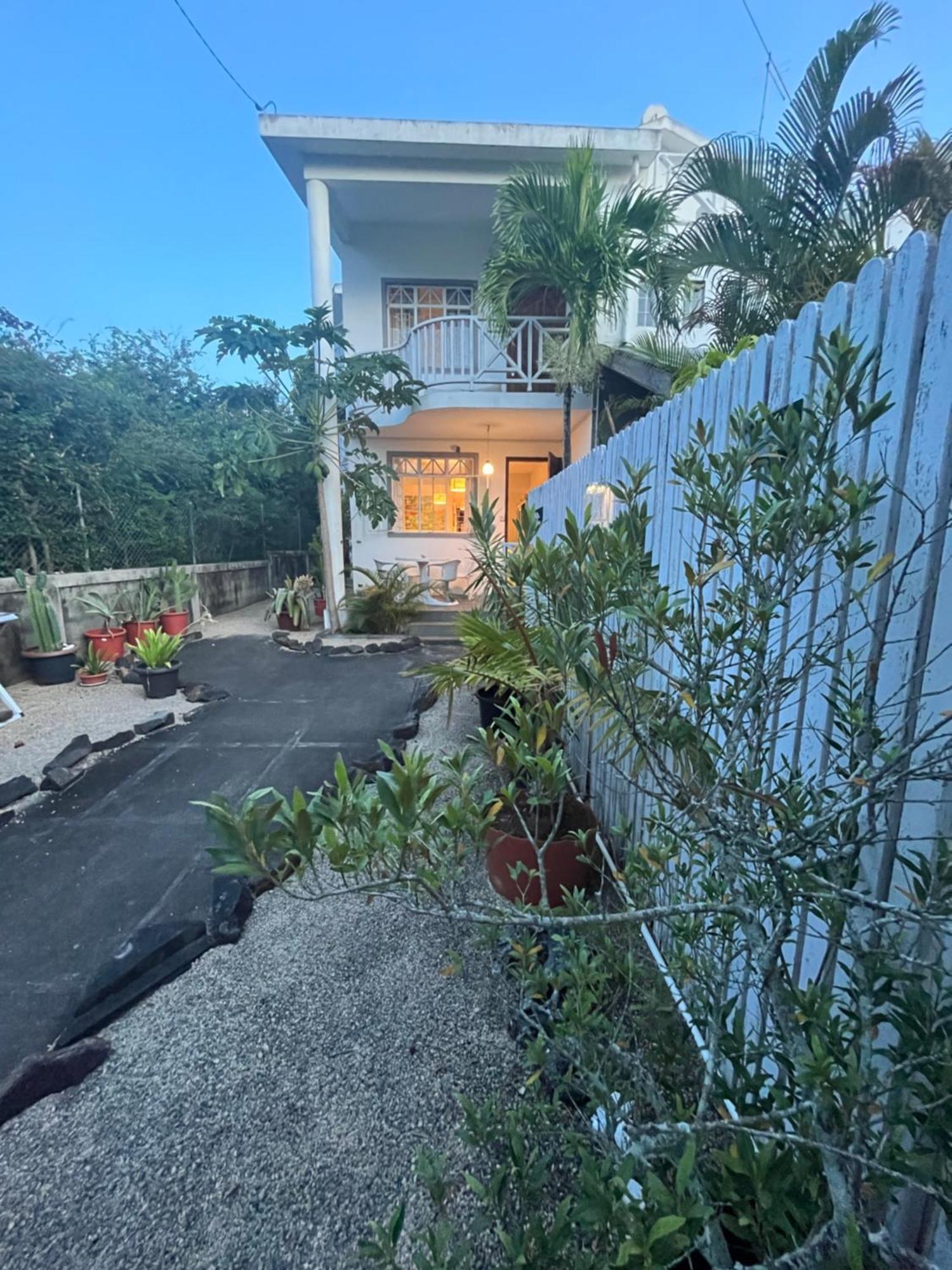 Maison Sandra Montchoisy מראה חיצוני תמונה