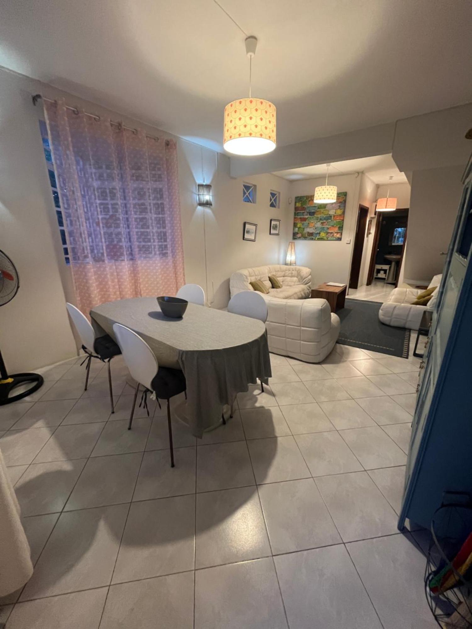 Maison Sandra Montchoisy מראה חיצוני תמונה