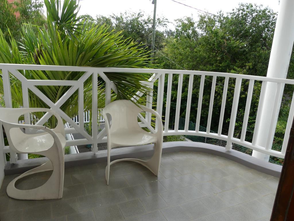 Maison Sandra Montchoisy מראה חיצוני תמונה